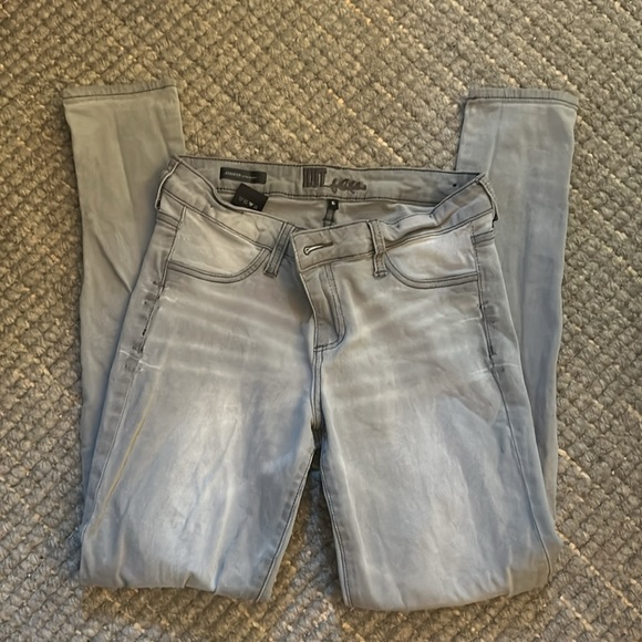 KUT from the kloth skinny jeans - Picture 3 of 3